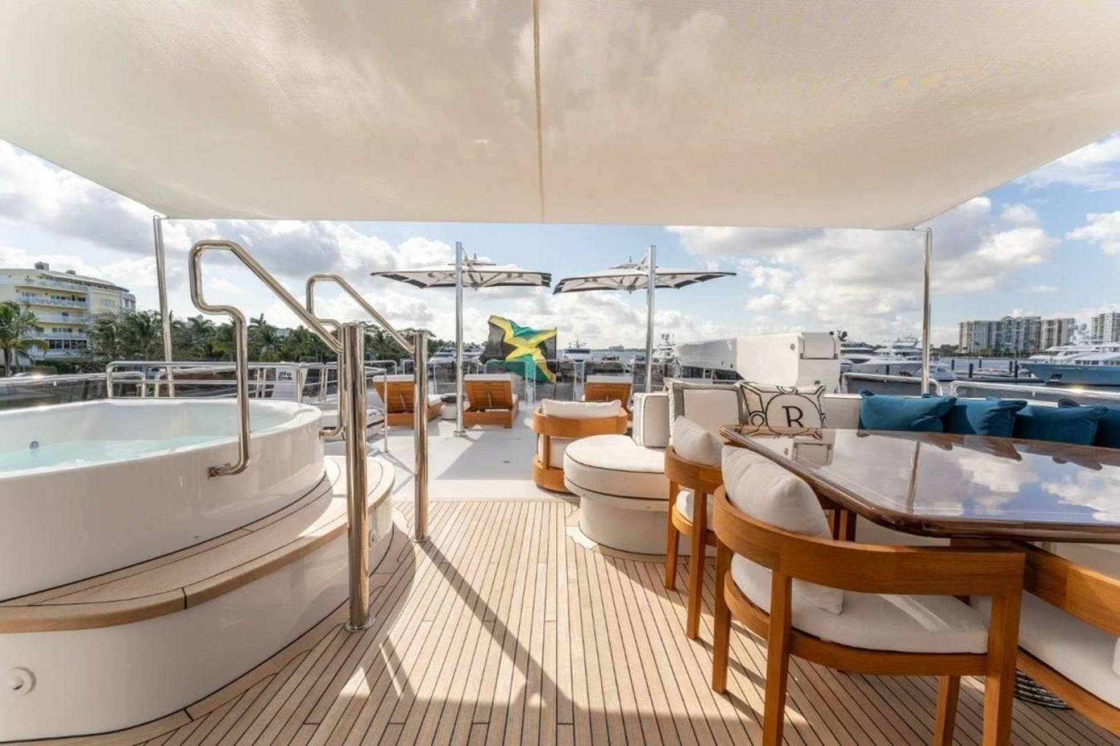2006 Westport 130 Motoryacht - Image 11