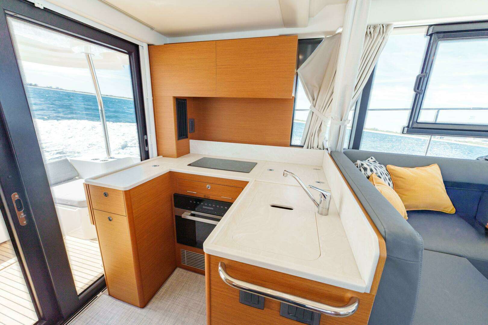 2025 Beneteau — - Image 16