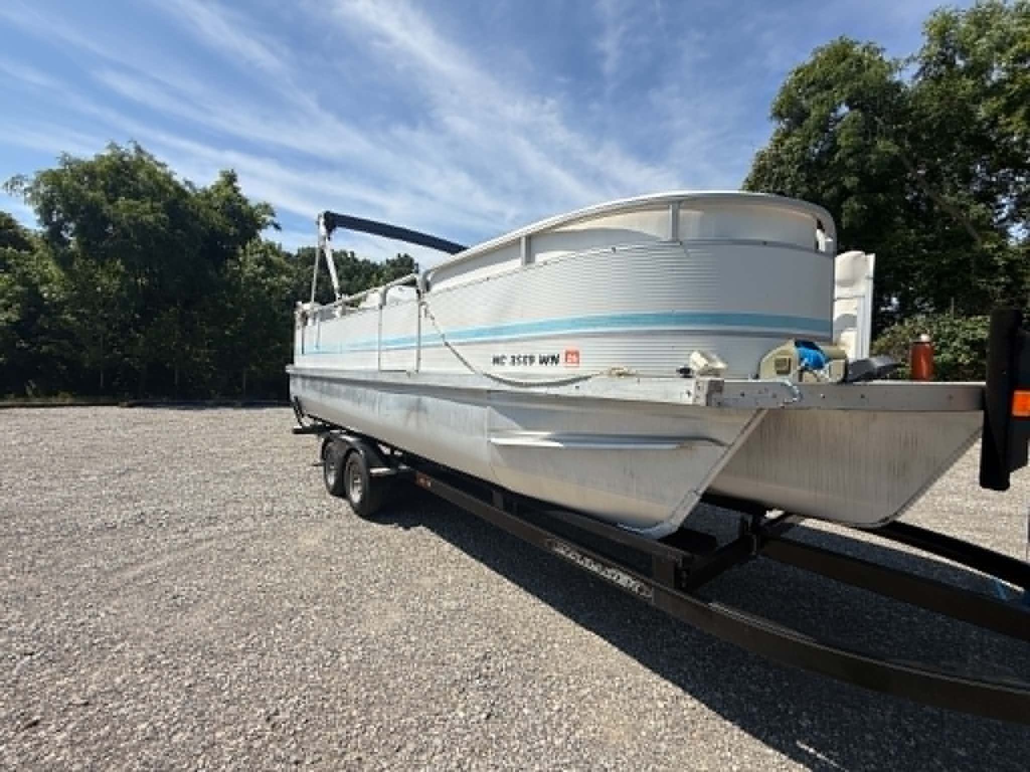 2001 Sundancer Poontoons 260D Legand - 4