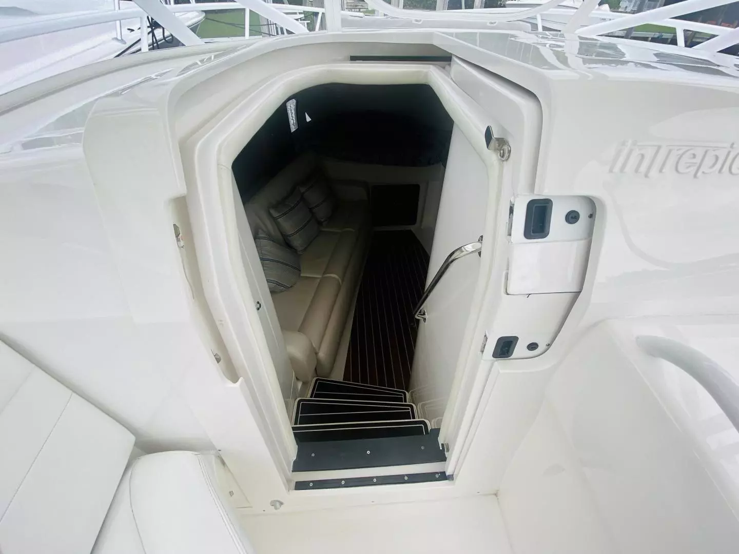 2008 Intrepid 390 Sport Yacht - Image 49