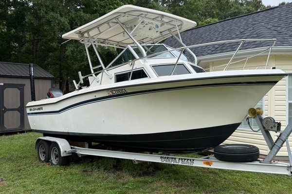 1981 Grady-White 220 Bimini