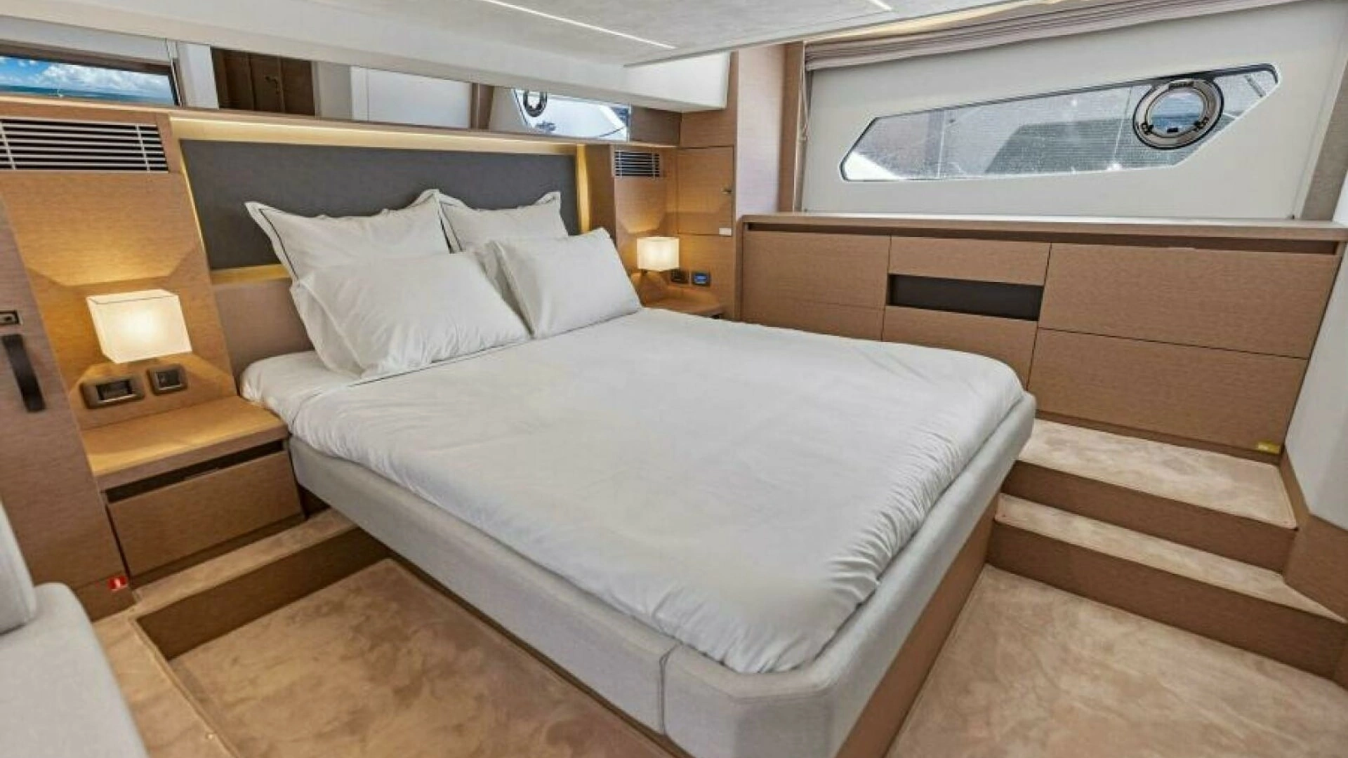 2025 Prestige 460 - Image 21
