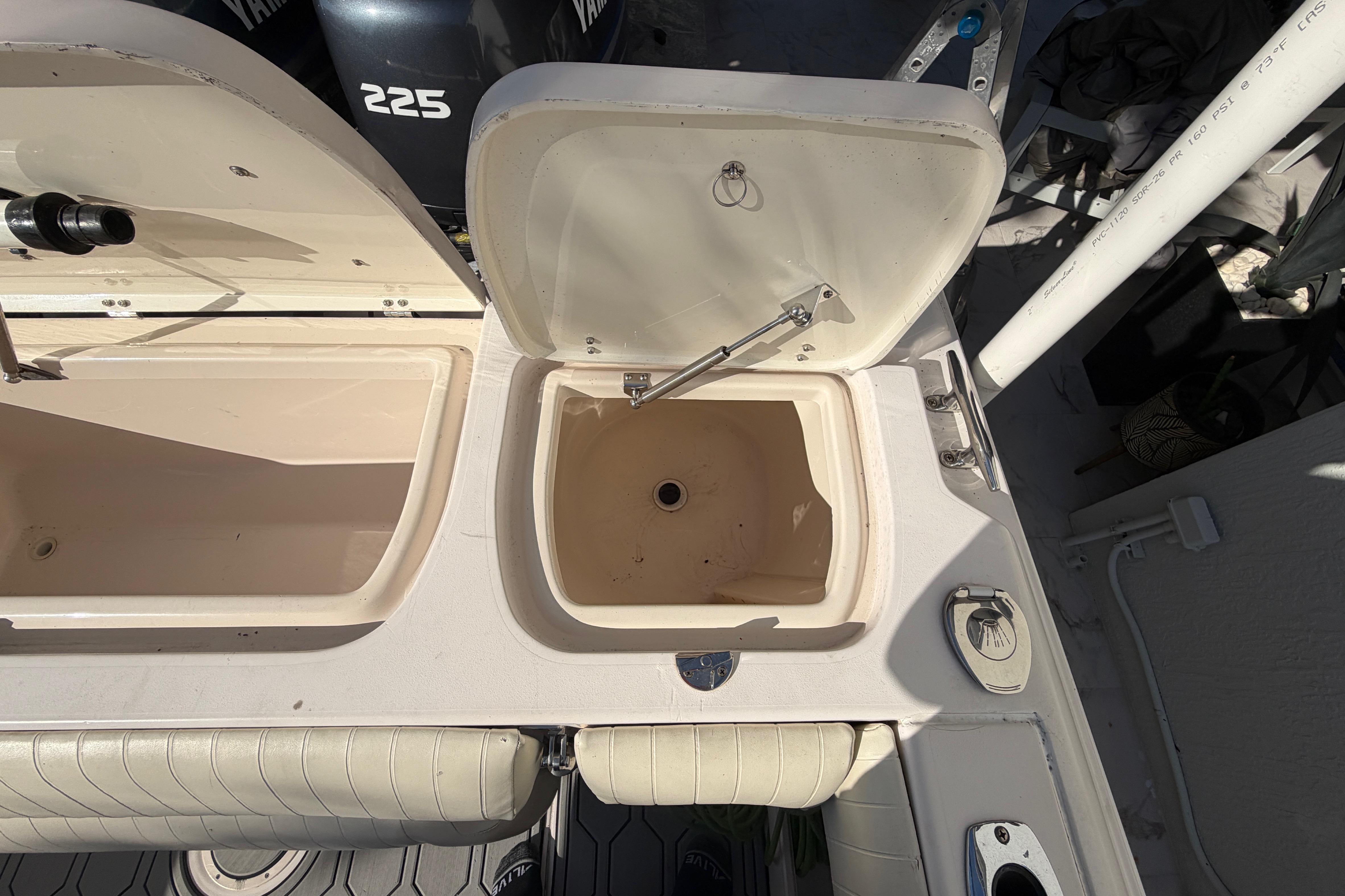 2004 Grady White 273 boat storage compartments and Yamaha 225 engine.
