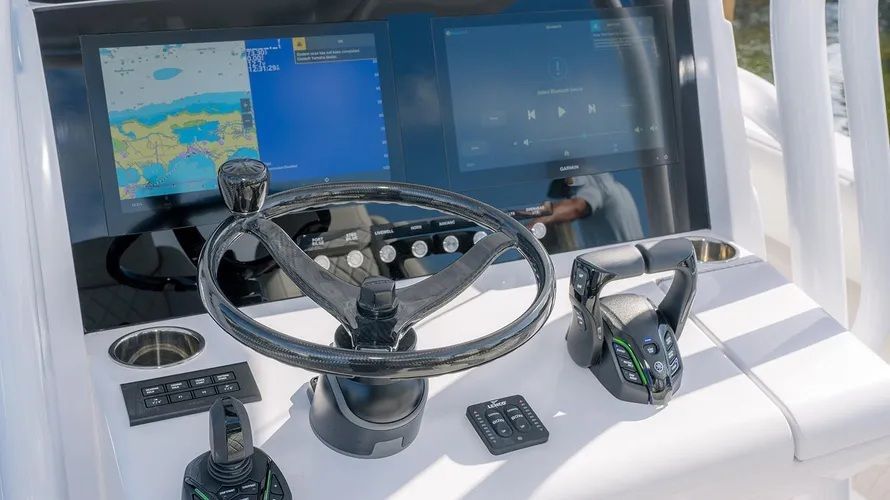 2025 Jupiter 30 HFS - 5