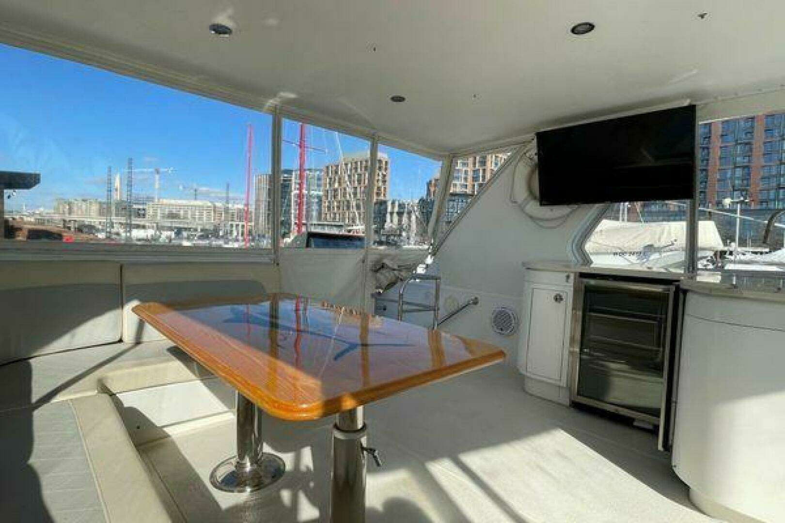 1999 Horizon 70 MY - Image 28