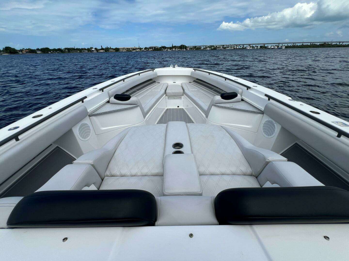 2020 HCB 53 Suenos - Image 20