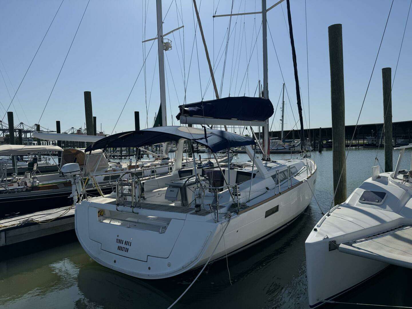 2016 Beneteau Oceanis 45 - Image 2
