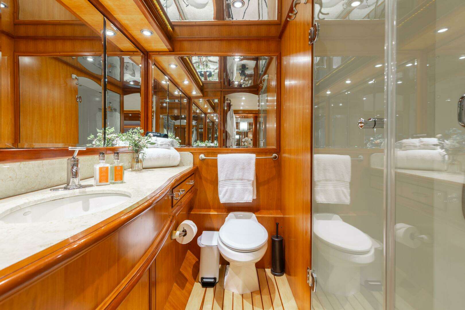2007 President Tri-Deck - Image 31