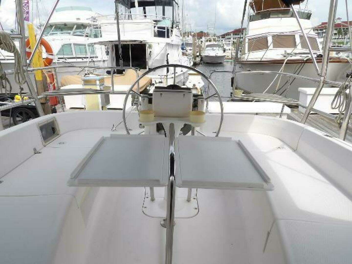 2002 Hunter 356 - Image 17