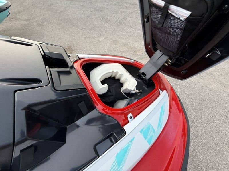 2025 Yamaha Boats WAVERUNNER VX LIMITED - 27