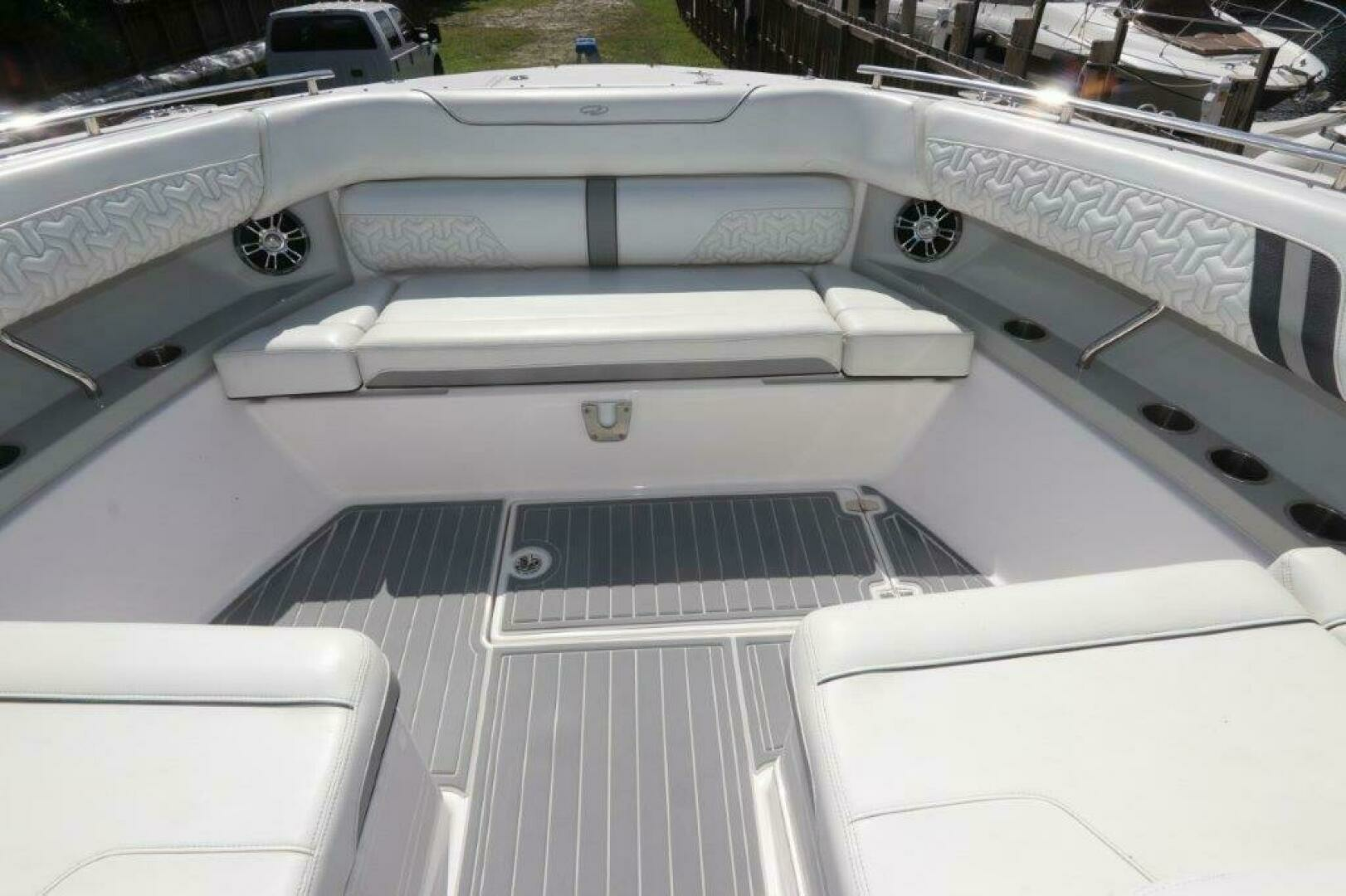 2022 Regal LX36 - Image 14