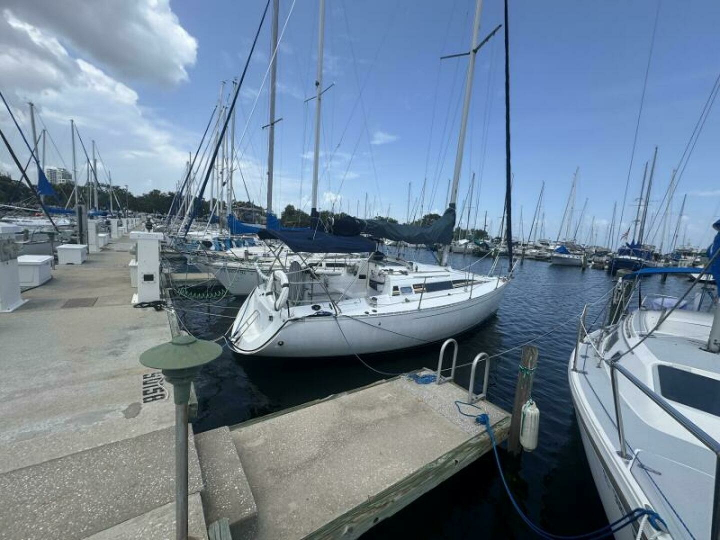 1988 Beneteau First 285 - Image 8