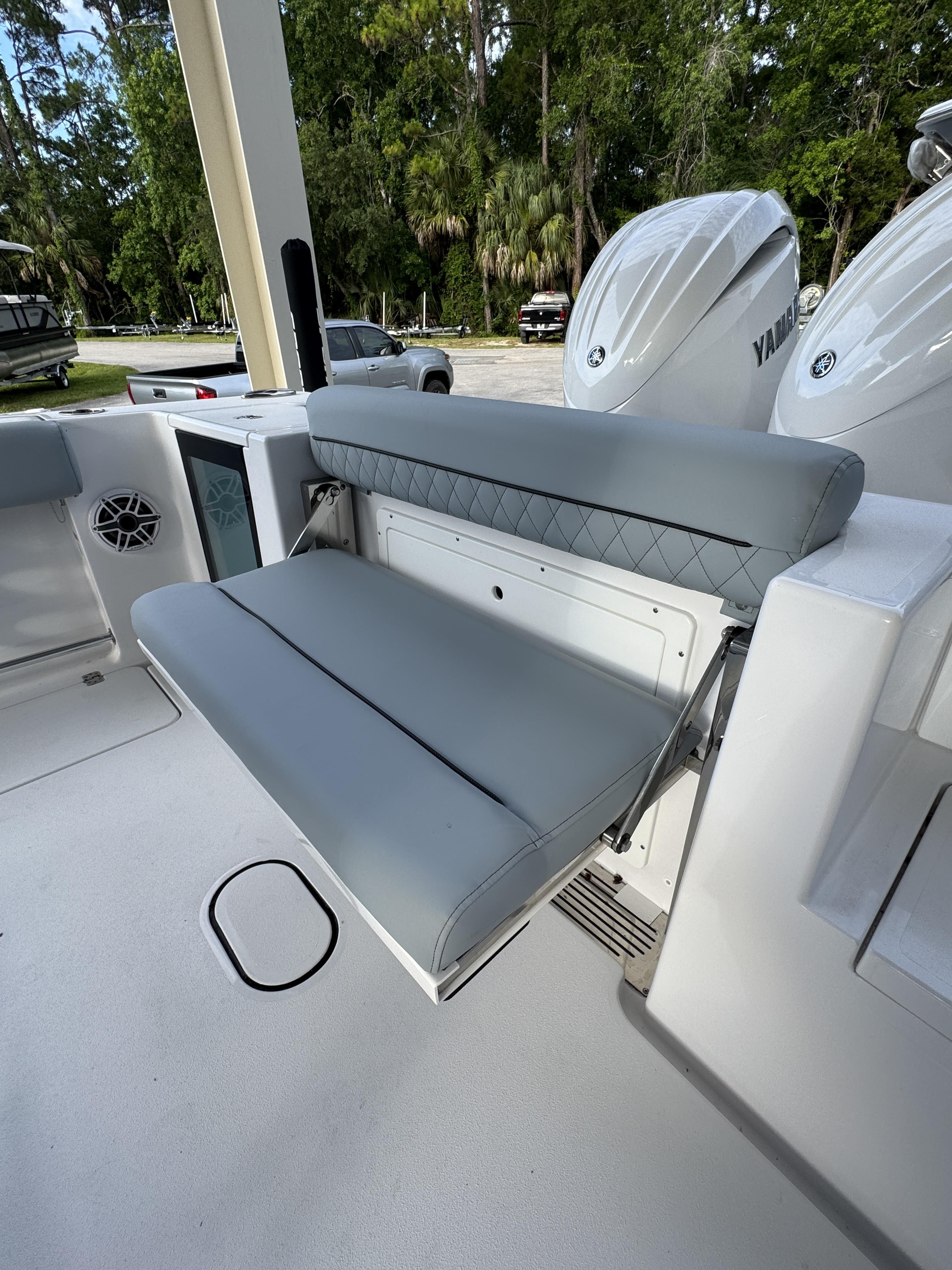 2026 Sportsman Open 252 Center Console - 46