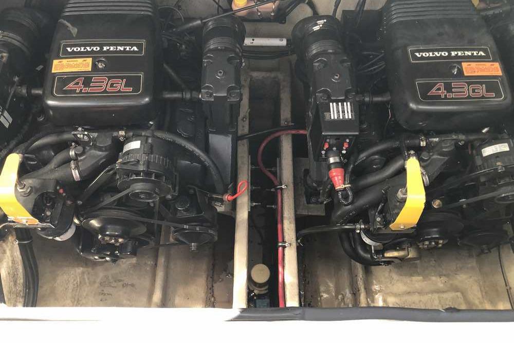 Twin Volvo Penta 4.3GL engines in a 1999 Regal Commodore 2760 boat.